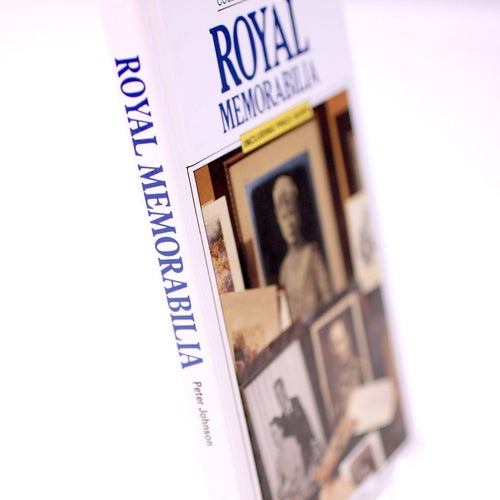 Royal Memorabilia by Peter Johnson-pub. 1988 by Boxtree-English (Weight: 288g)