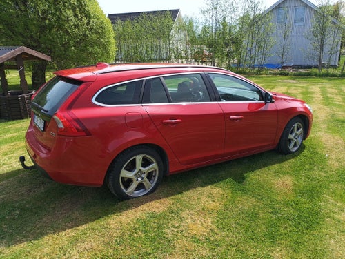 Fräsch Volvo V60 D3 Momentum 2013 Årsm