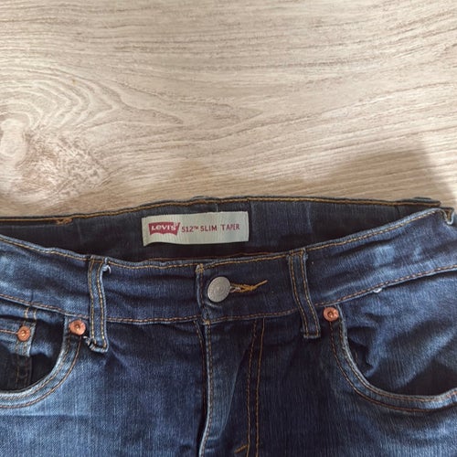 Levi's mörkblå jeans, storlek 14 år