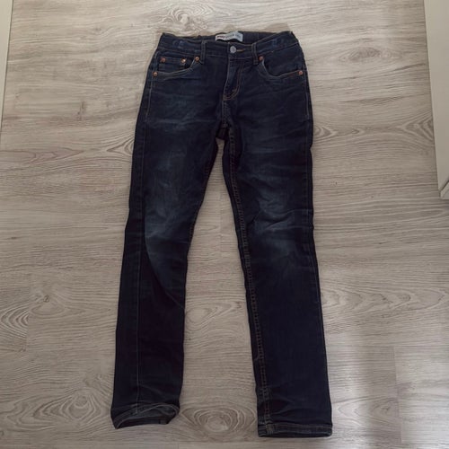 Levi's mörkblå jeans, storlek 14 år