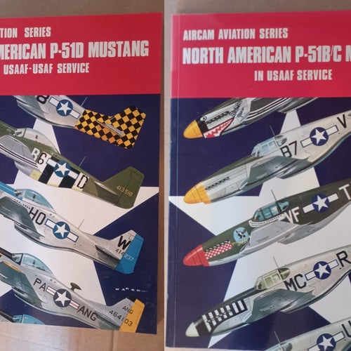 2x Aircam P-51 Mustang – P-51D + P-51B/C, Osprey militärflyg