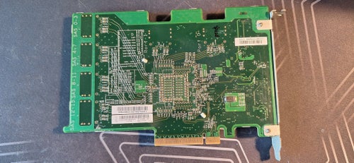 IBM LSI 16-port SAS Expander-kort 11407-1 med 2 SAS-kablar