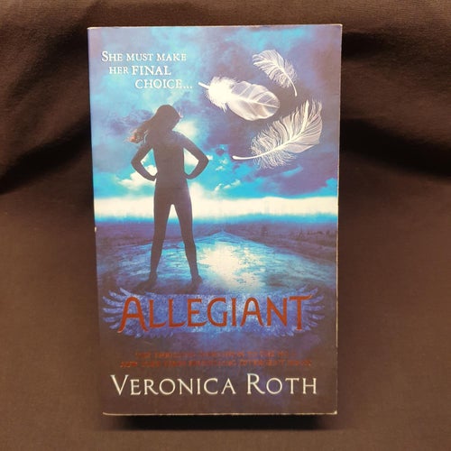 Allegiant (Roth, Veronica)(Häftad) >VG< 2013