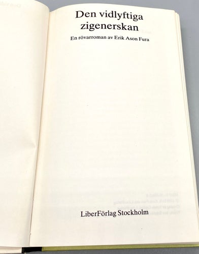 Den vidlyftiga zigenerskan - En rövarroman av Erik Fura Ason