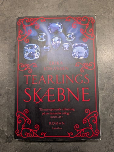 Tearlings Skæbne av Erika Johansen