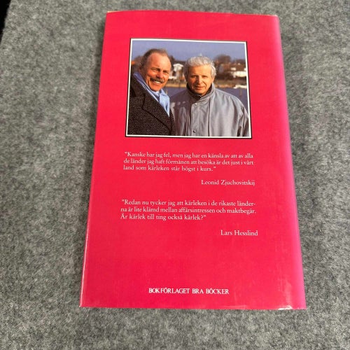 Zjuchoviyskij / Hesslind - Om kärlek - Berättelser om kärlek i öst och väst