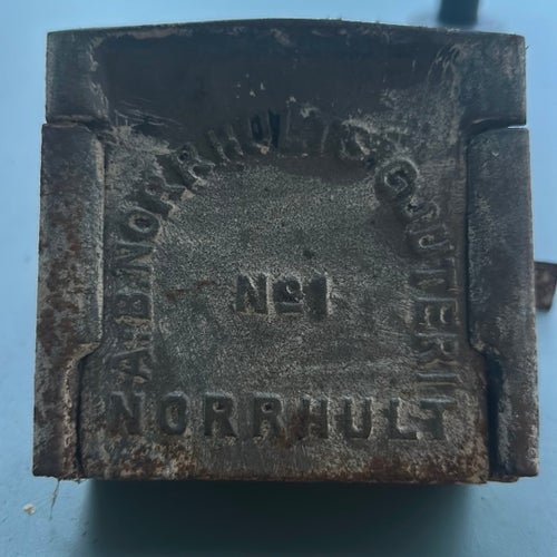 Gammal AB Norrhults Gjuteri Nr 1 Sotlucka