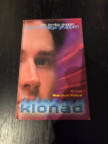 Klonad 5: Den hemliga gruppen - Marilyn Kaye