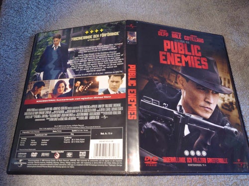 Public Enemies (av Michael Mann med Johnny Depp, Christian Bale)