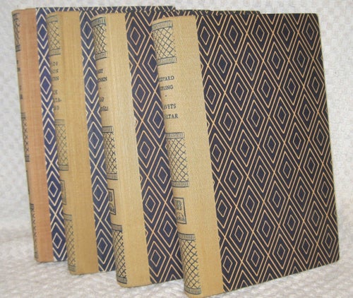 4 böcker, skönlitteratur, H. Martinsson, F. Nilsson Piraten, inredningsdetaljer.
