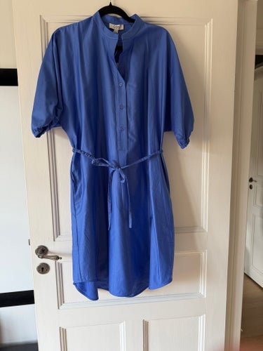 COS blå klänning, storlek EUR 40