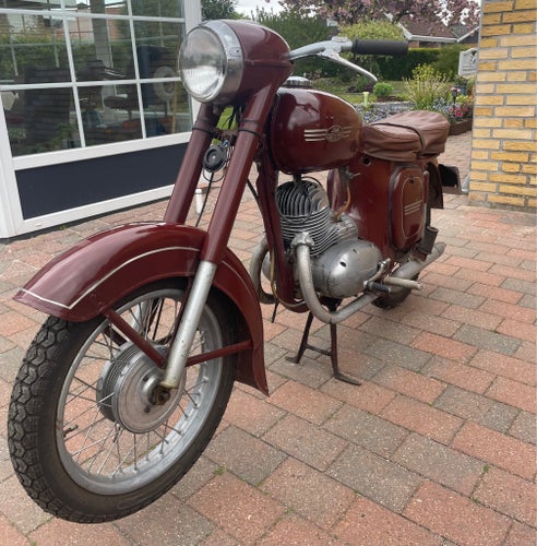 Fin Jawa 175 cc veteranmotorcykel fra 1959