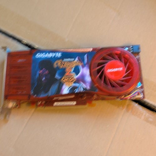 Gigabyte GV-RX387512H-B Grafikkort