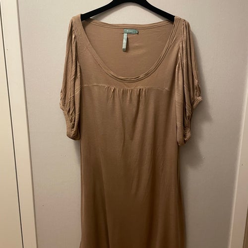Hoss Intropia beige klänning, storlek L