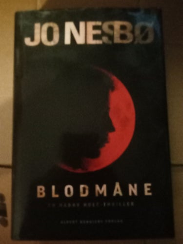Blodmåne av Jo Nesbø, 2022