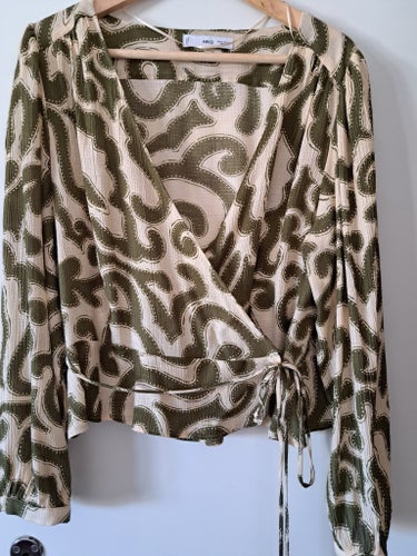 MANGO ,grön, beige blus, storlek XL