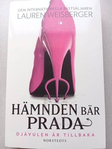 Hämnden bär Prada av Lauren Weisberger, 2015