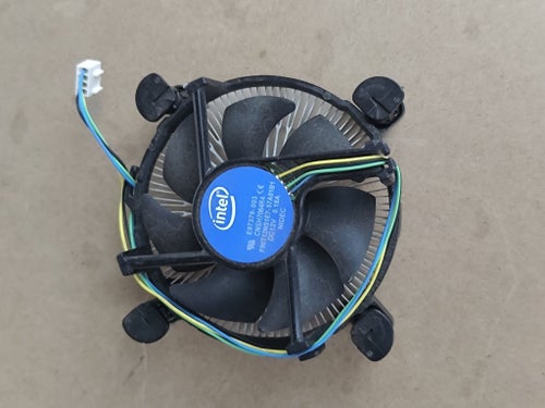 Intel Pentium G4400 3.30GHz CPU with Fan