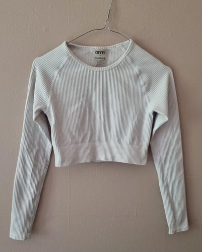 Aim'n vit crop top, storlek S
