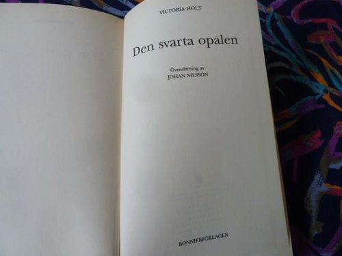 DEN SVARTA OPALEN, V. HOLT, 1995,  BÖCKER