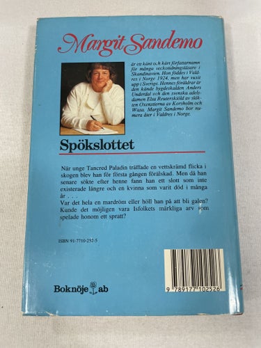 Spökslottet | Margit Sandemo | Sagan om Isfolket | Inbunden