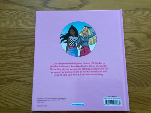 Barbie bok Barbie du kan bli en modedesigner
