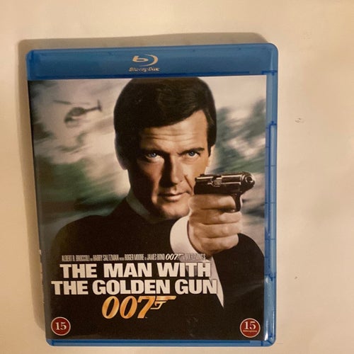 The Man With The Golden Gun Blu-ray