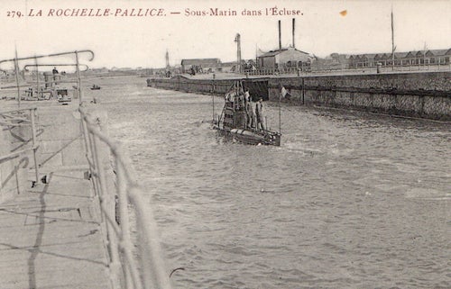 Vy-kort La Rochelle-Pallice Ubåt i Slussen -Nr 7683