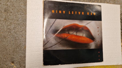 Nina Letar UFO - Meningen LP