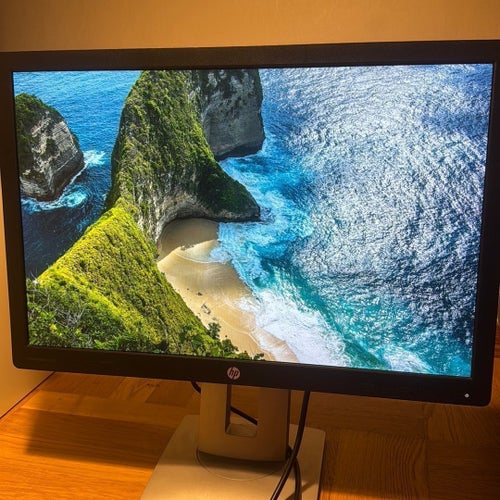 HP EliteDisplay E242 24” IPS – Ergonomisk & fin bildkvalitet