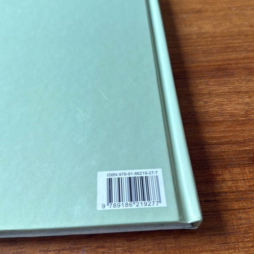 HÄLGE Presentbok nr 14 Av Lars Mortimer