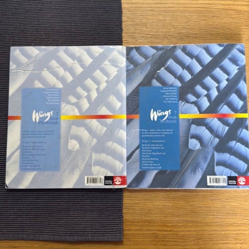 Wings 7 Blue Workbook och Textbook