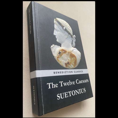 The Twelve Caesars av Suetonius