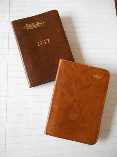 Två fickalmanackor från 1947 och 1951