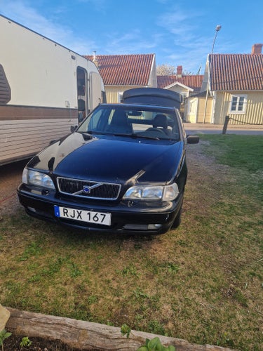 FYND ! Volvo L + S70, Lyxmodellen. År 2000 Stora motorn 2,4 L