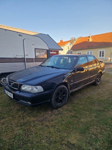 FYND ! Volvo L + S70, Lyxmodellen. År 2000 Stora motorn 2,4 L