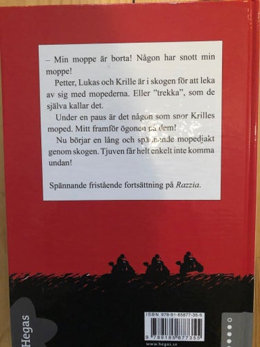 Stulen. Del 2 i Leif Jacobsens moppeserie. Org.omslag. Signerad av författaren!