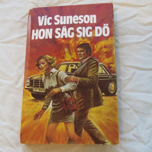 Hon såg sig dö av Vic Suneson, 1973