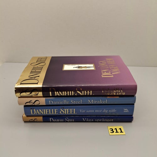 Danielle Steel x4 Bokpaket hårdpärm - Se bilder för titlar