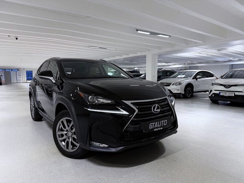 Lexus NX 300h 300h 2.5 AWD GPS DRAG PDC Värmare Kamera Hybrid Servad