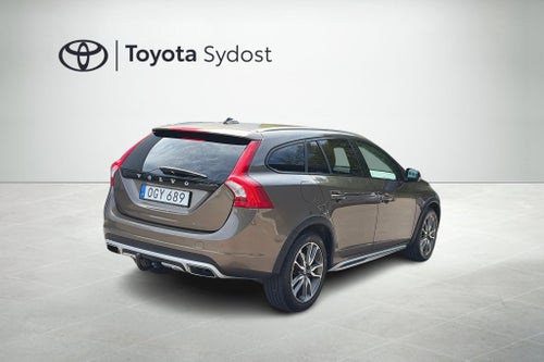 Volvo V60 Cross Country D4 Momentum Avtagbar drag