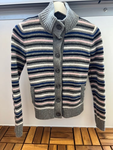 Boomerang grå, rosa, blå, vit, svart cardigan, storlek XS