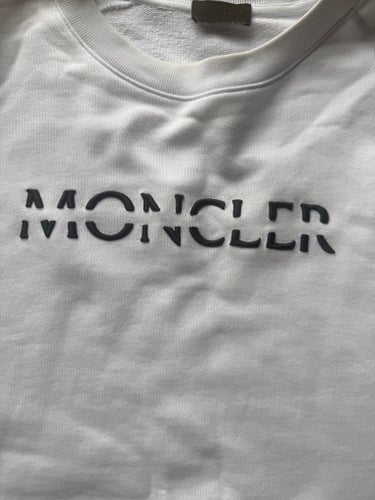 Moncler vit tröja, storlek S