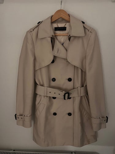 ZARA WOMAN beige trenchcoat, storlek M