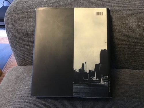 Gränslös Sjöfart av Torbjörn Dalnäs. Sjöhistorisk Årsbok 2008-2009. Inb 336 sid.