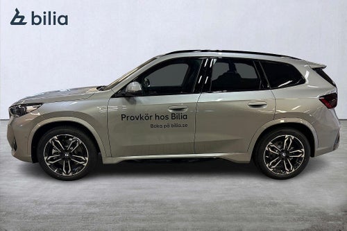 BMW iX1 xDrive30 DEMO M Sport Panorama Head-up HK 360 kamera