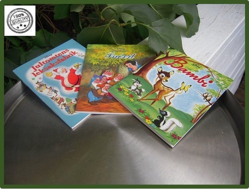 3 små Disneyböcker Jultomtens leksaksfabrik Bambi och Snövit illustrationer