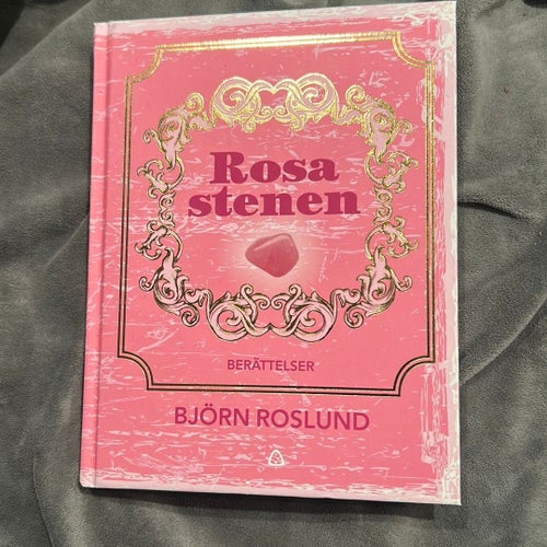 Rosa stenen av Björn Roslund, 2020