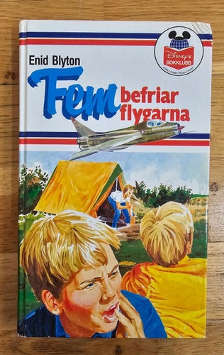 BOK. FEM BEFRIAR FLYGARNA. ENID BLYTON.