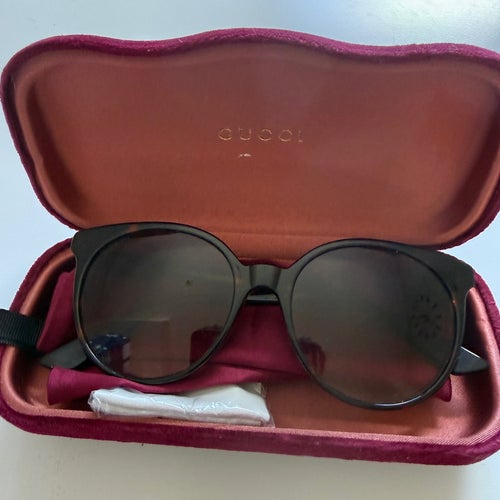 Gucci solglasögon